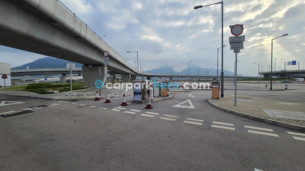 港珠澳大橋香港口岸3號停車場 (私家車)